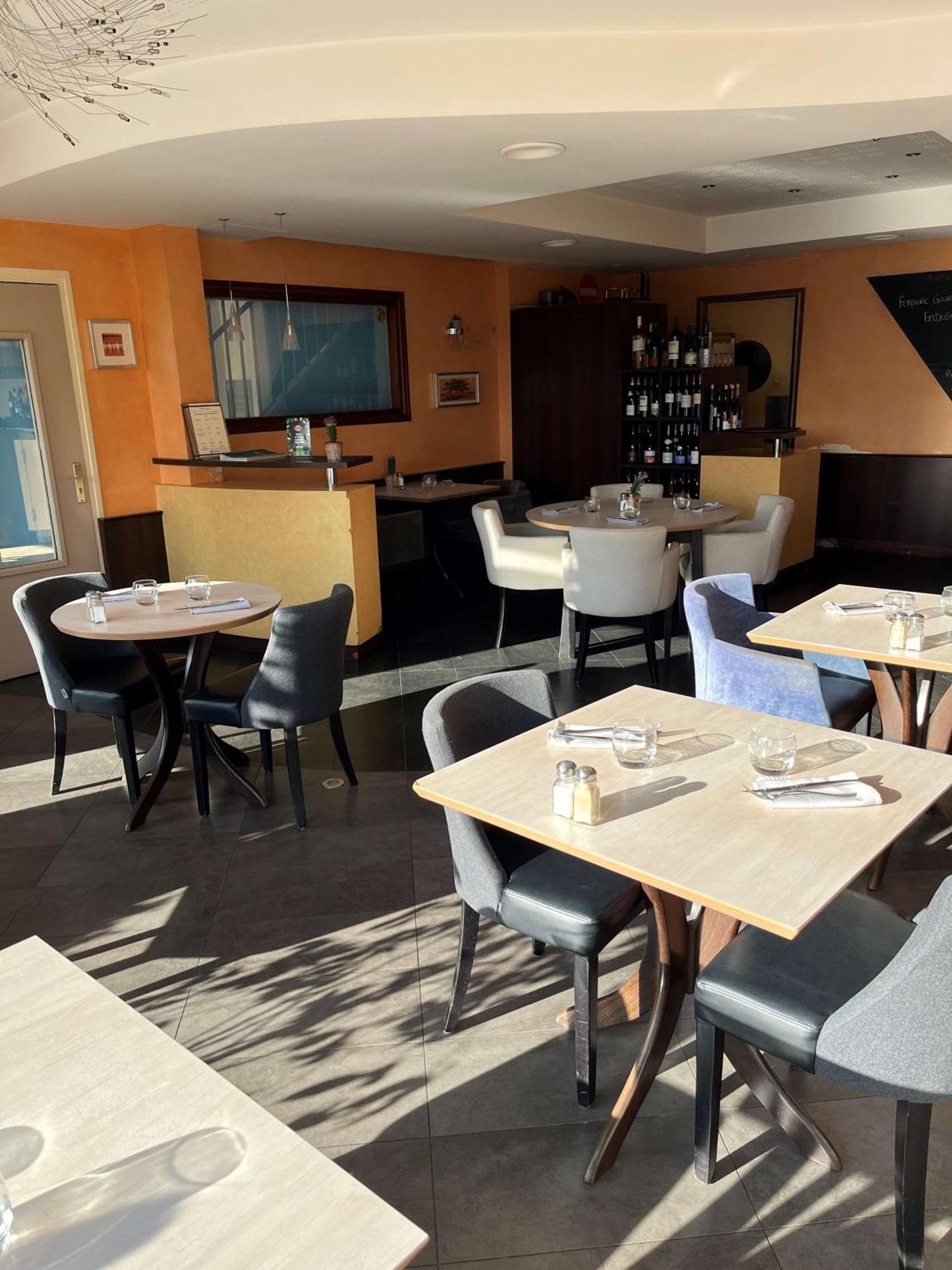 Logis Hôtel.com Restaurant l'Ardoise Bédée Extérieur photo