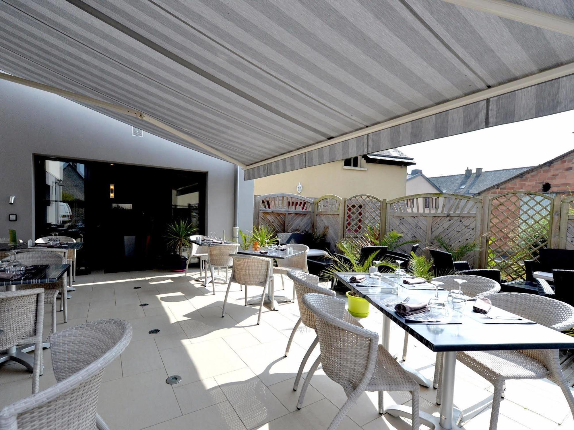 Logis Hôtel.com Restaurant l'Ardoise Bédée Extérieur photo